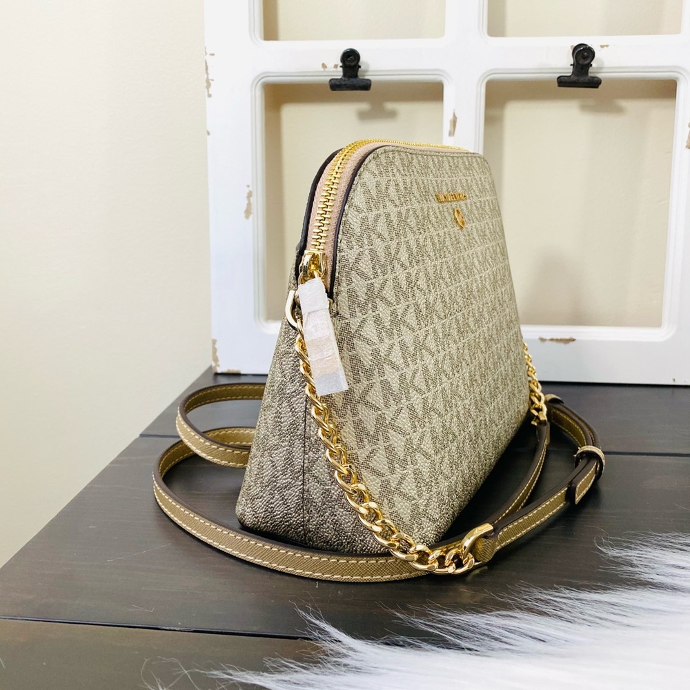 Michael Kors Cindy Large Dome Crossbody - Picture 5 of 13